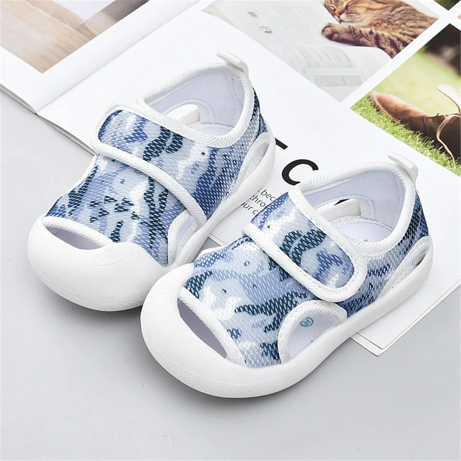 Baby Sandals Breathable Mesh Rubber Sole Non-Slip Outdoor Walking Shoes Non-Slip Sneakers for Boys Baby Girl Flat