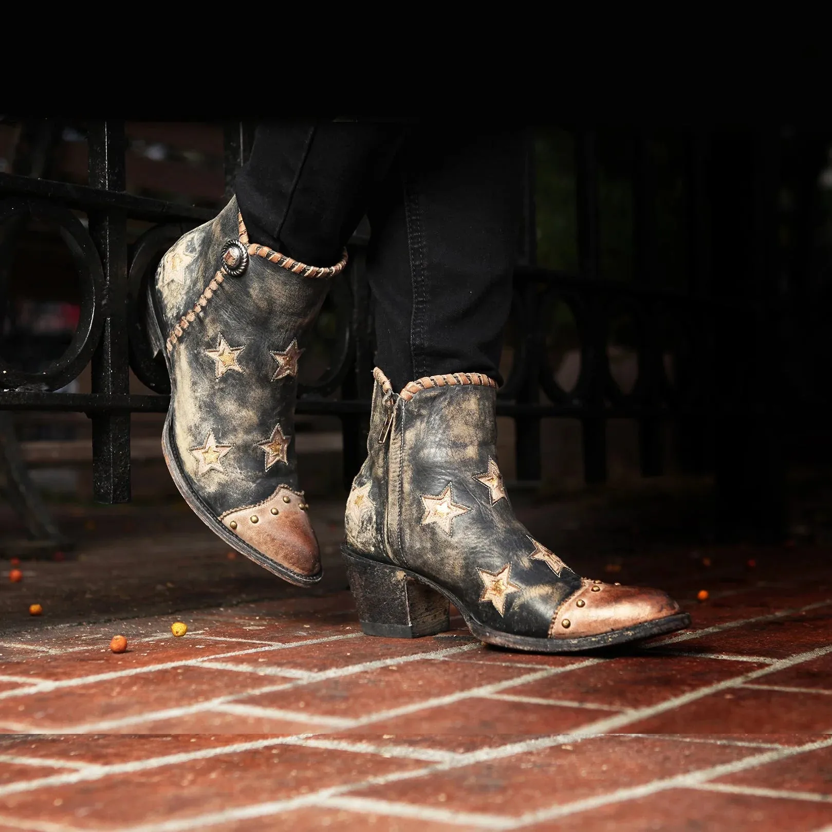 Glamis Short Boot With Stars- Old Gringo Cowboy Boots at Bourbon Cowgirl
