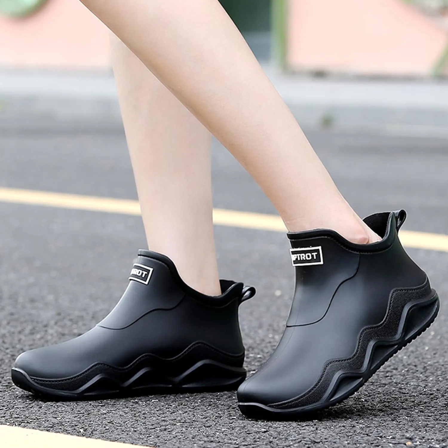 Men's and women's couple fashion rain boots, non-slip wear-resistant waterproof rain shoes for outdoor work fishing travel