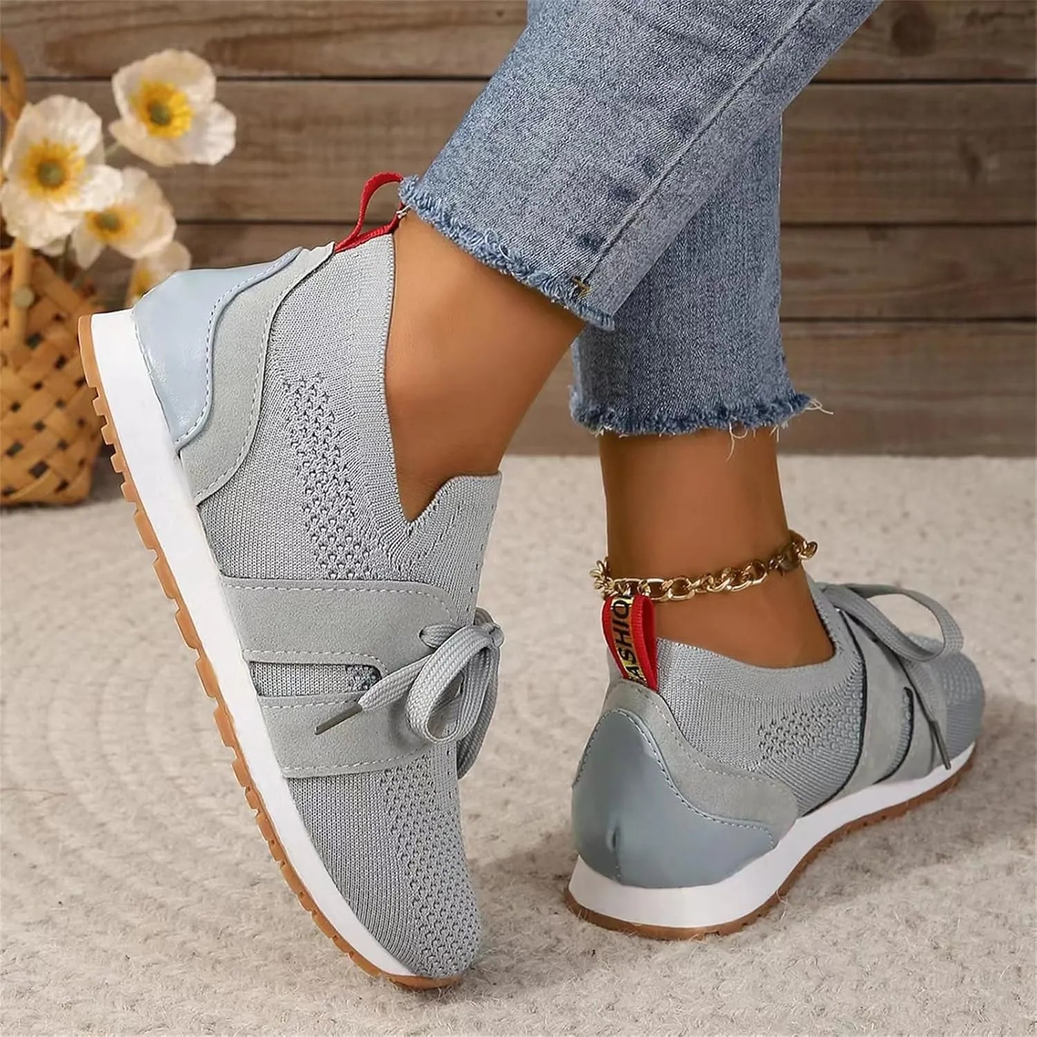 Running Shoes For Women Slip-on Walking Shoes Breathable Upper Gym Workout Fashion Sneakers Comfortable Tennis Shoes