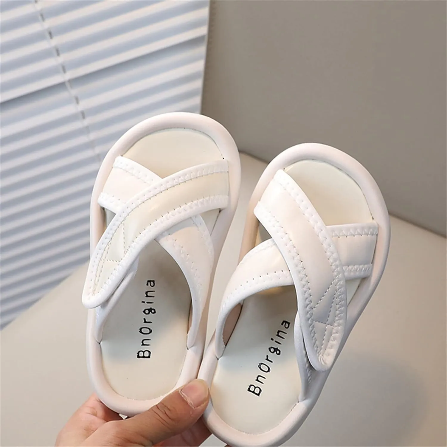 Thick Sole Leather Cloud Slides for Girls, Kids Comfy Soft House Slippers Non-Slip Cozy Open Toe Beach Water Shoes