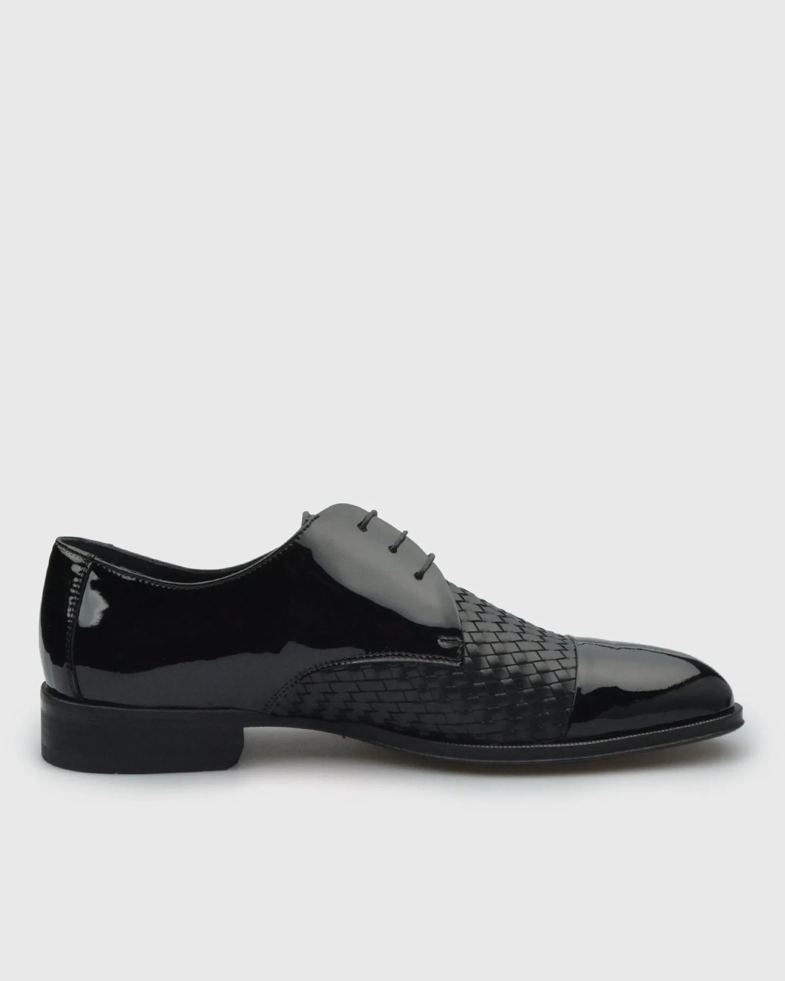 VINCENT & FRANKS VFS23 PATENT BLACK DERBY SHOE