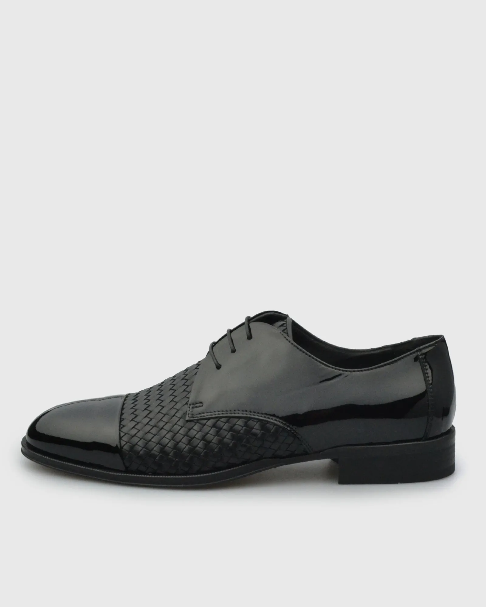 VINCENT & FRANKS VFS23 PATENT BLACK DERBY SHOE