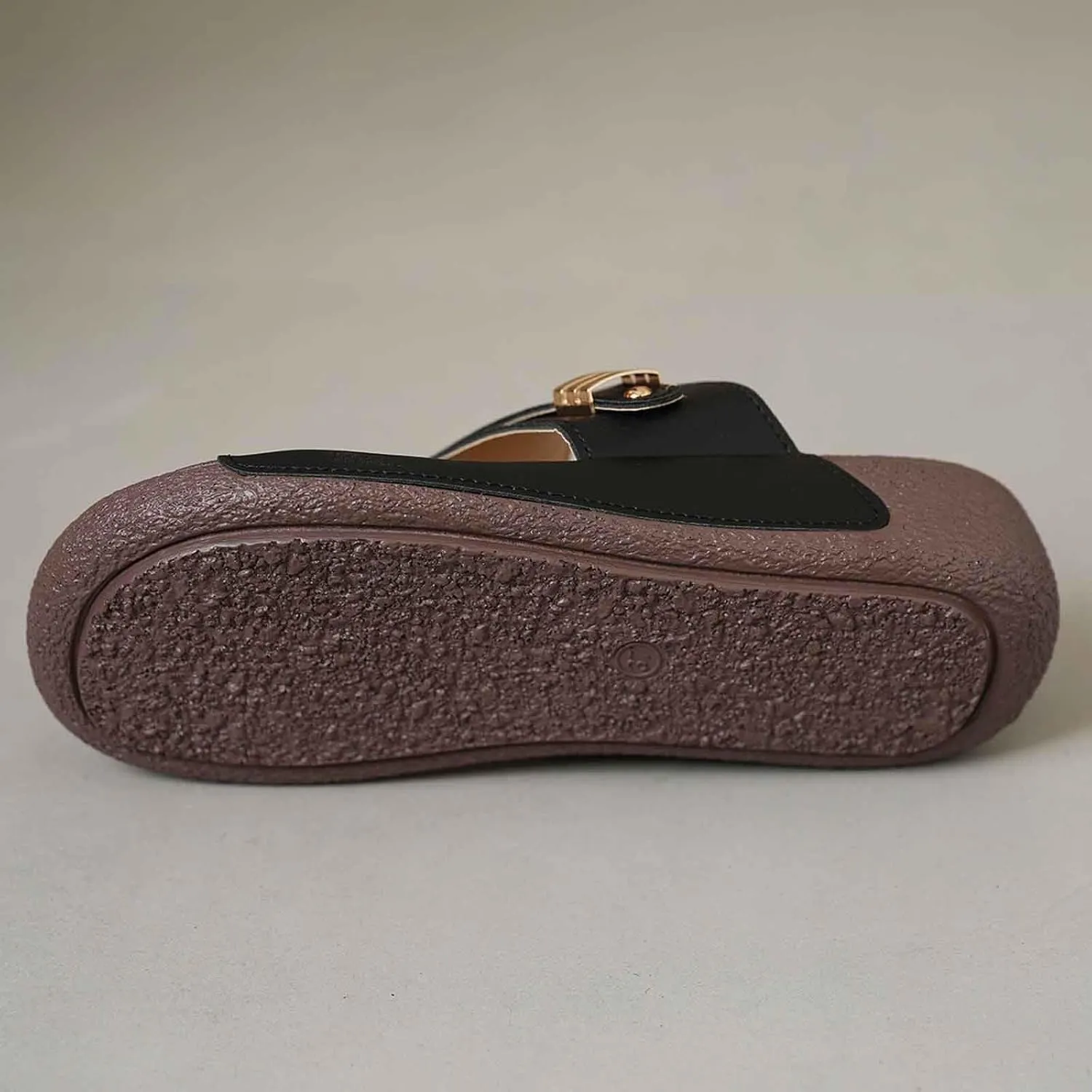 Womens Comfortable Thong Sandals for Summer - Stylish Casual Slip-On Footwear Perfect for Everyday Travel Beach and Date Outfits